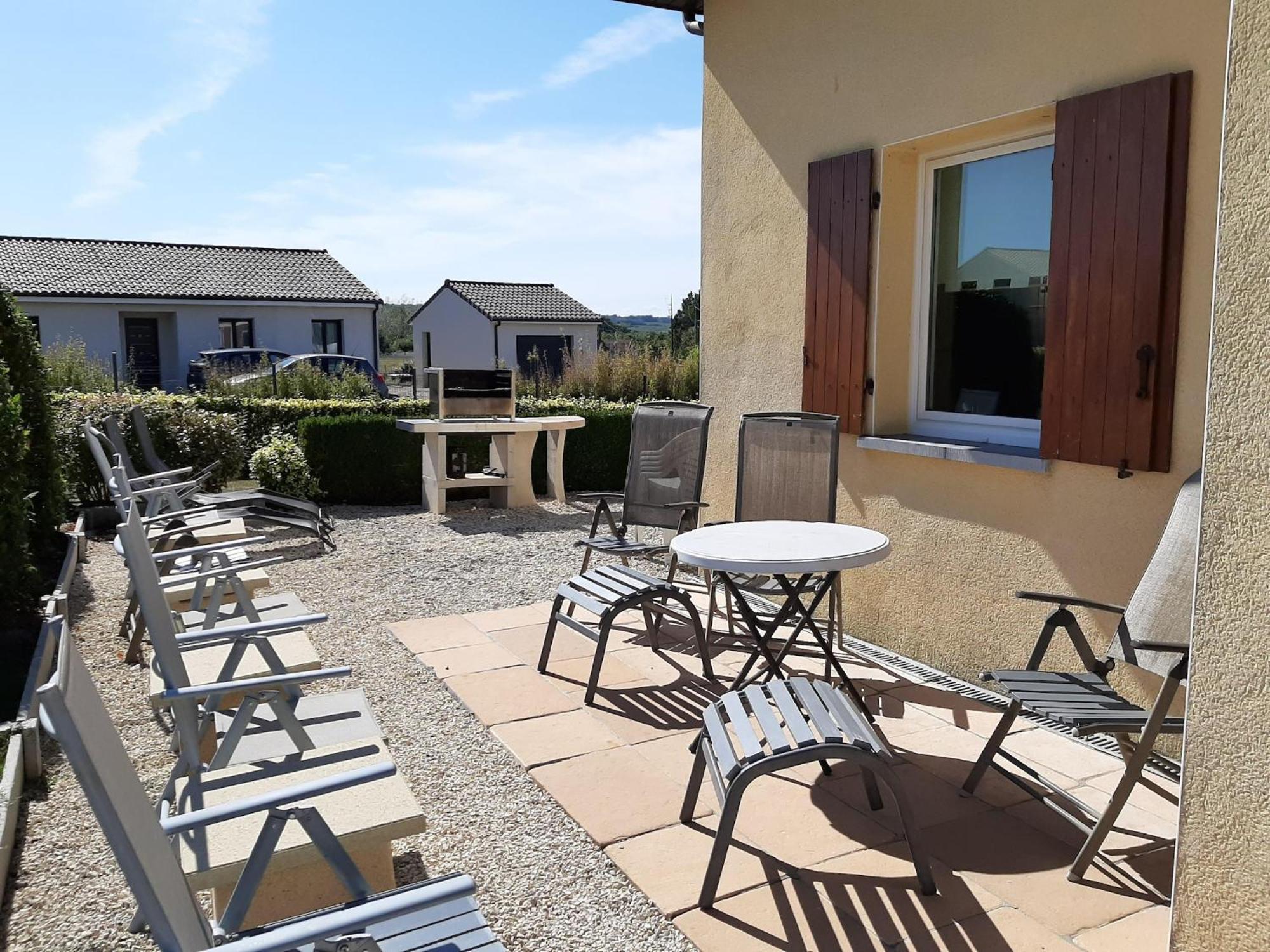 Modern Holiday Home In Aquitaine Saint-Nexans المظهر الخارجي الصورة